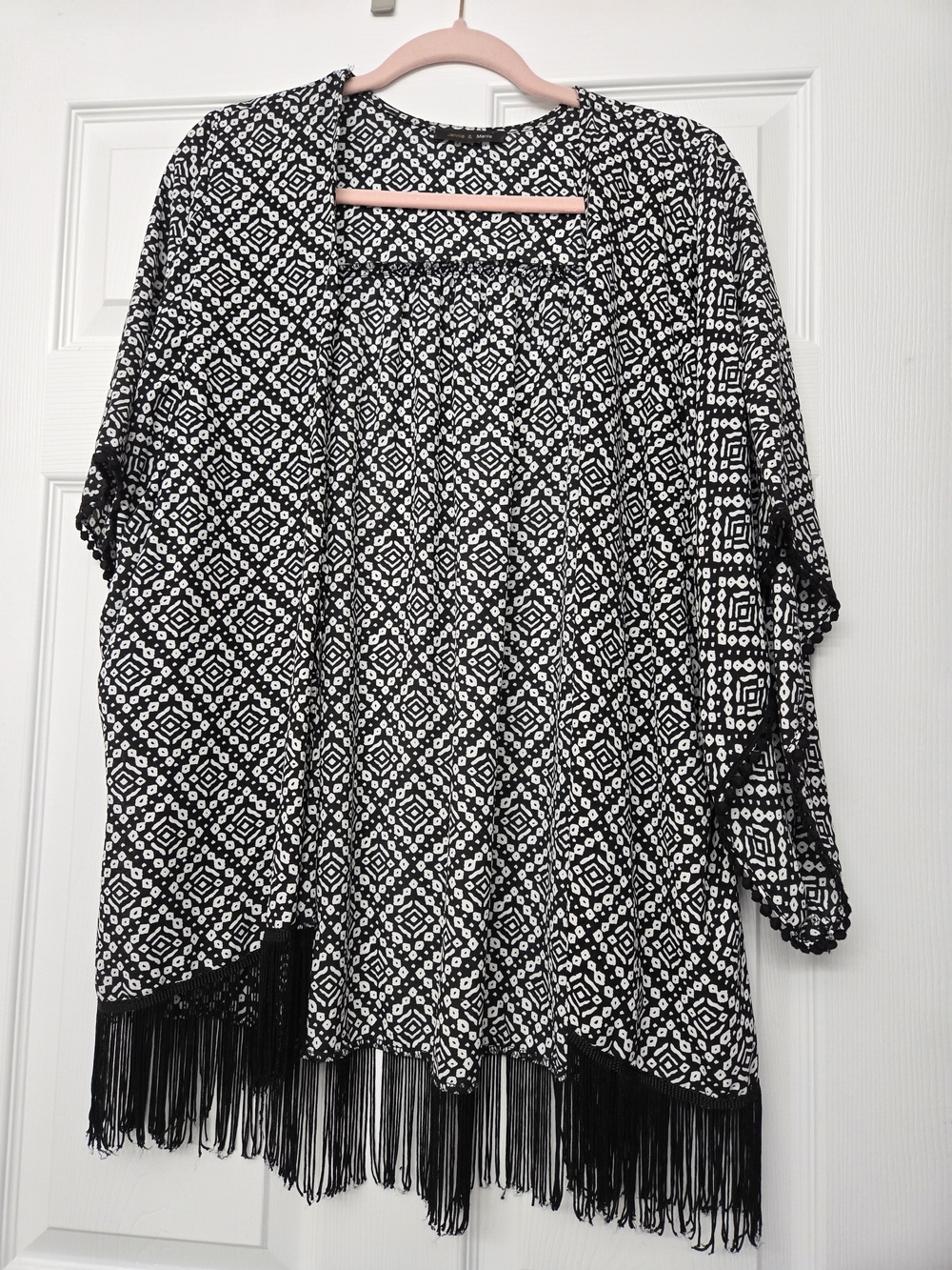 Black & White Geometric Fringe Open Kimono Style Cardigan